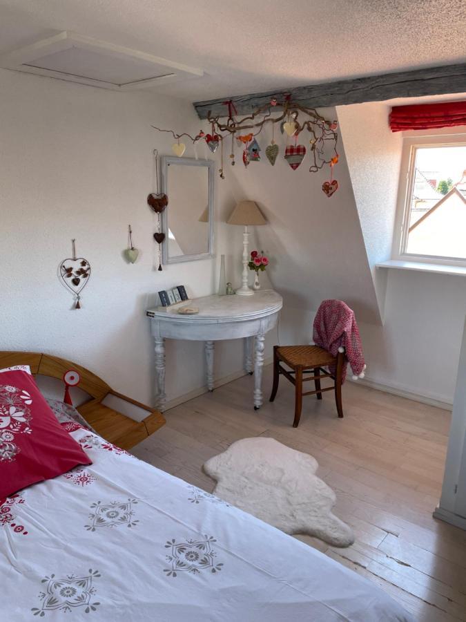 Aux Petits Coeurs De Colmar Petite Venise Apartment Exterior photo